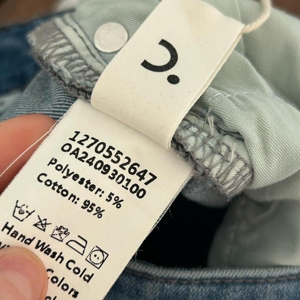 Commense High-Rise Wide-Leg Jeans in Light Blue Wash - Picture 4 of 4